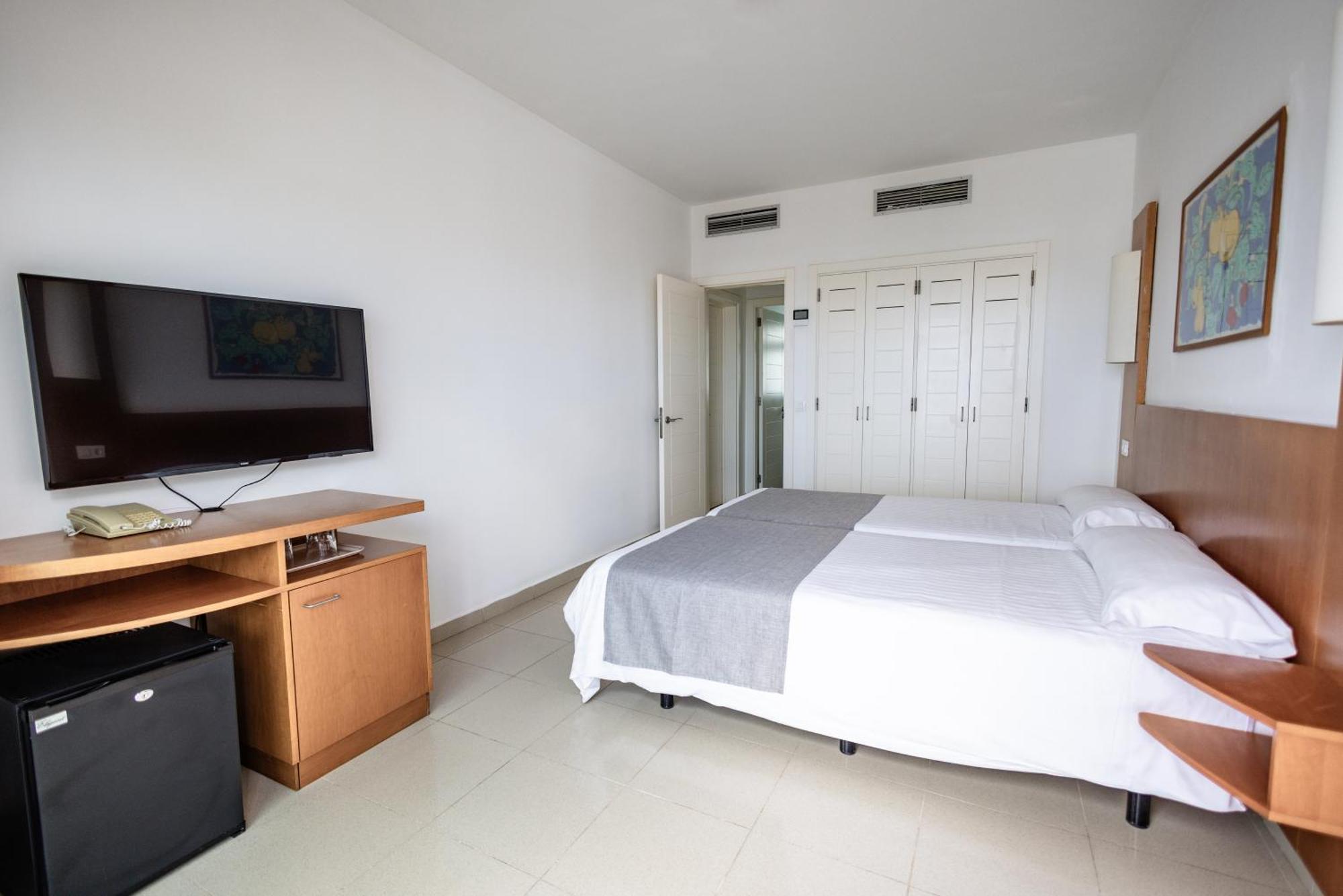 Caybeach Papagayos Playa Blanca  Room photo